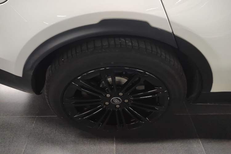 Used Land Rover Discovery 2017 3.0 SC V6 S Exterior 5