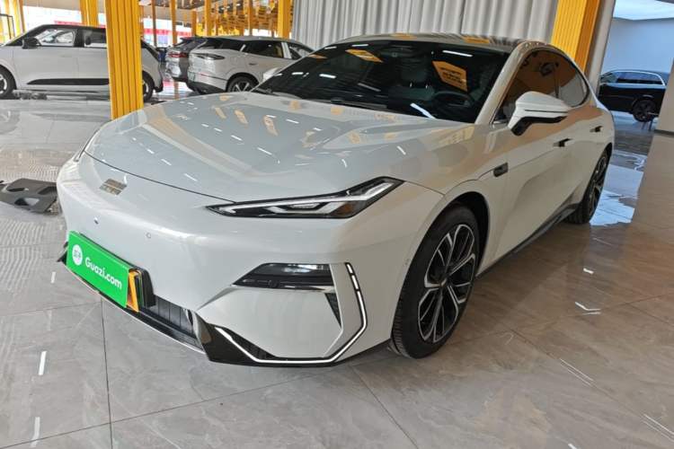 Used Geely Galaxy E8 2025 700 km Long-Range Intelligent Driving Version