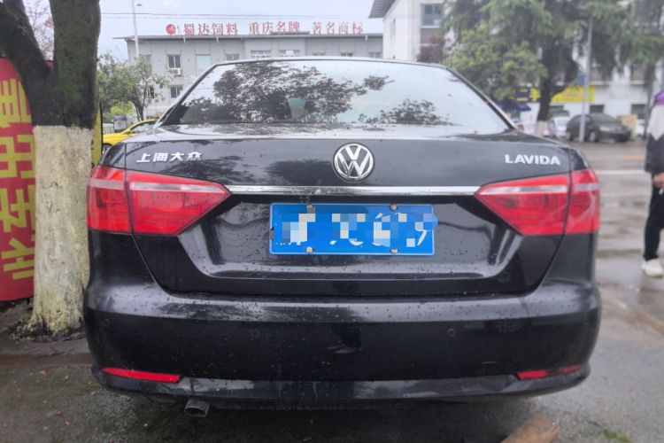 Used Volkswagen Lavida 2013 Restyled Classic 1.6L Manual Comfort Edition Rear