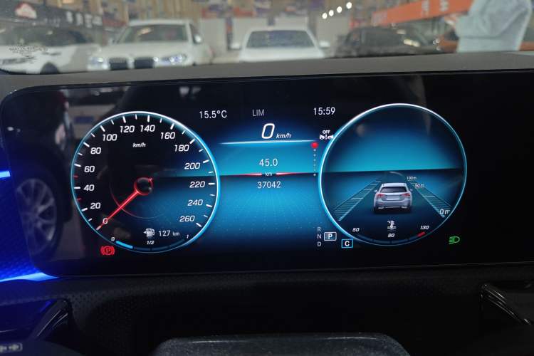 Used Mercedes-Benz A-Class 2022 Revised Version A 200 L Sport Sedan Fashionable Style