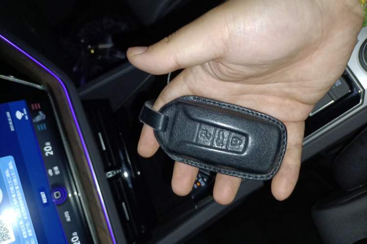 Used Volkswagen Touareg 2023 3.0 TSI Luxury Edition Obsidian Black Sport Package
