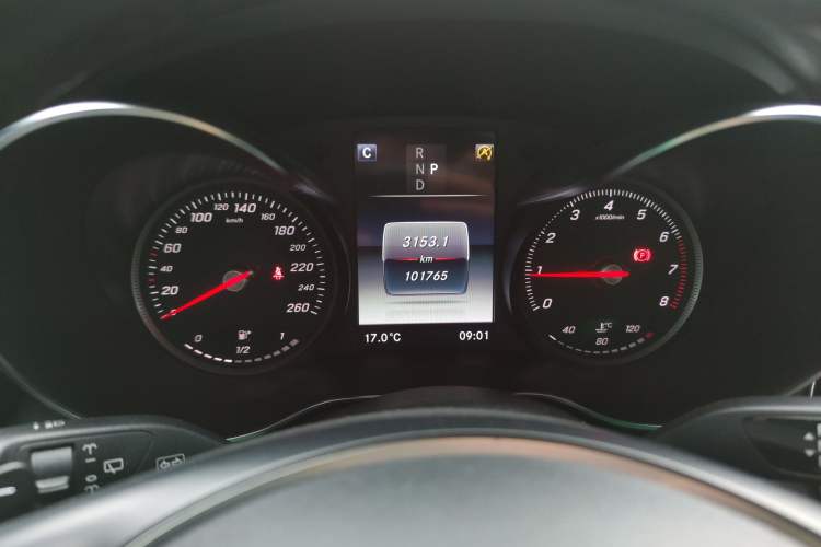 Used Mercedes-Benz GLC 2018 GLC 260 4MATIC Luxury Model Instrument Cluster