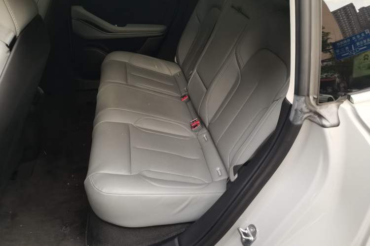 Used Nio ET5 2022 75 kWh Left Rear Seat