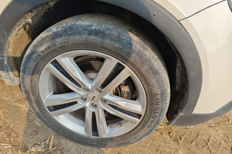 Used Zotye T700 2017 1.8T Dual-Clutch Luxury Model
