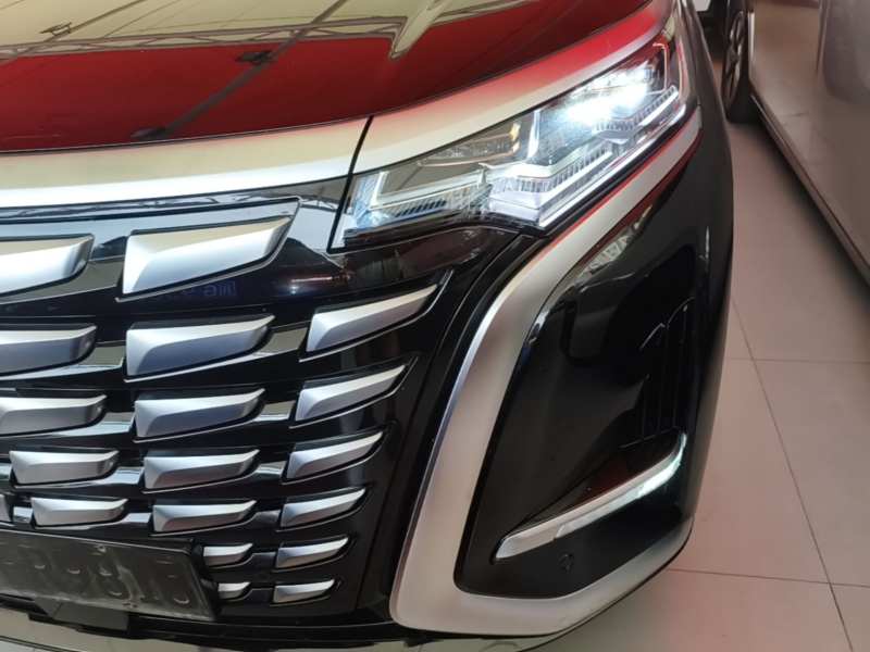 Used Denza D9 2022 DM-i 970 Four-Wheel Drive Prestige Model — 23