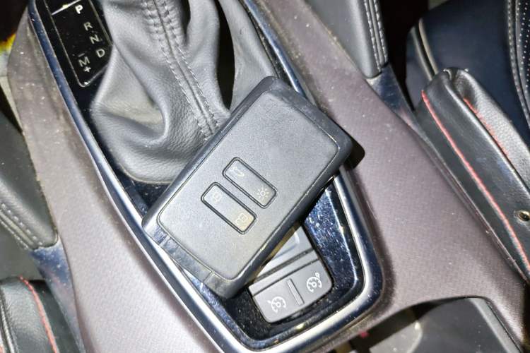 Used Renault Koleos 2018 2.0L Two-Wheel-Drive Luxury Edition
