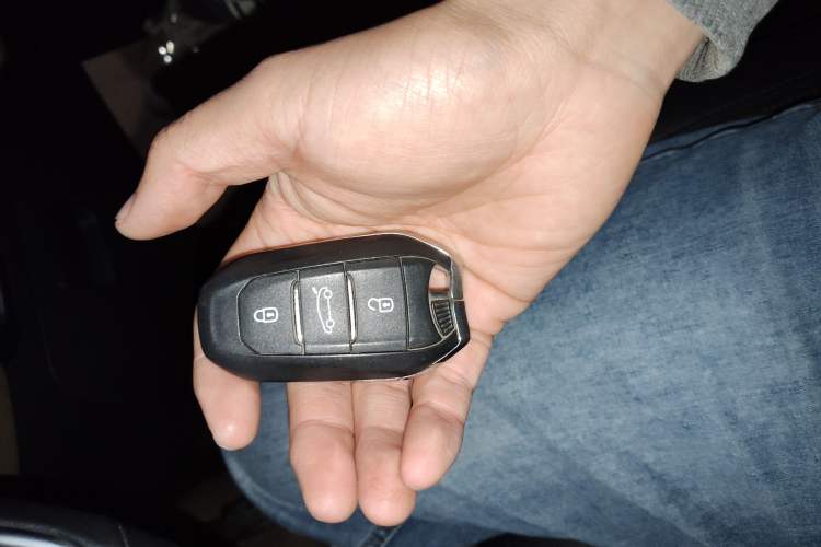 Used Citroen C4 Picasso 2015 1.6T Luxury 5-Seat Model
