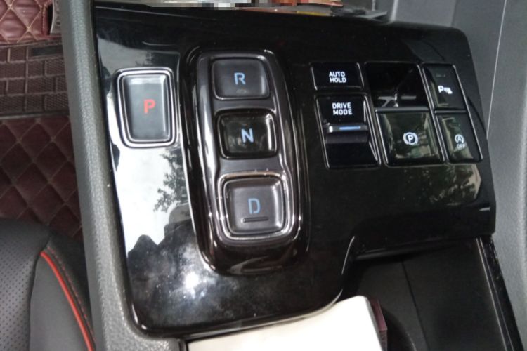 Used Hyundai Sonata 2022 380TGDi Automatic 20th Anniversary Edition Gear Lever