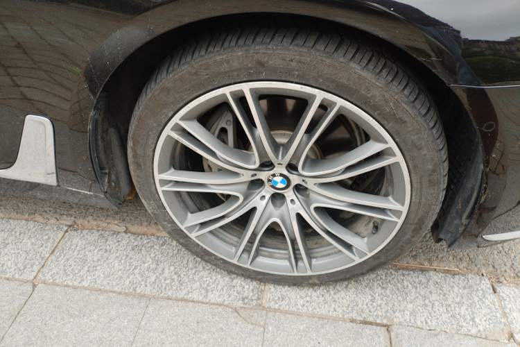 Used BMW 7 Series 2018 740Li xDrive Luxury Edition Excellence Package
