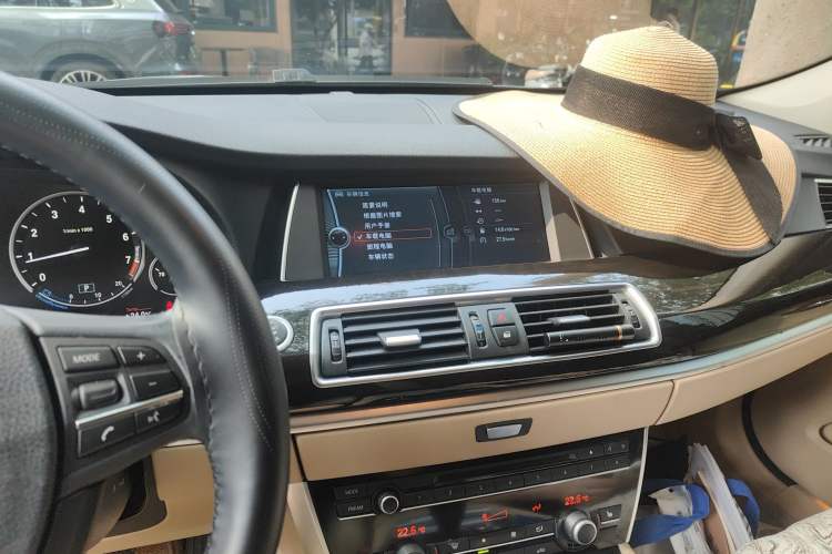 Used BMW 5 Series GT 2011 535i Elegant Edition
