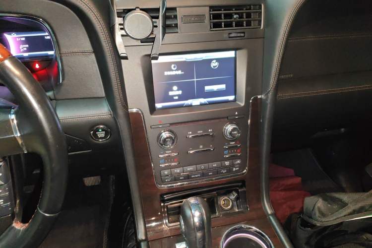 Used Lincoln Navigator 2016 3.5T AWD
