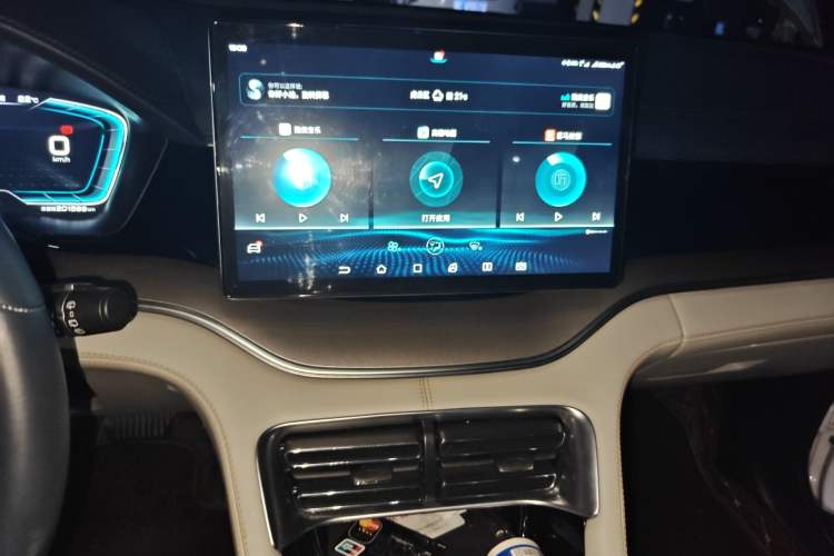 Used BYD Song PLUS New Energy 2021 EV Deluxe Model Audio And AC Panel