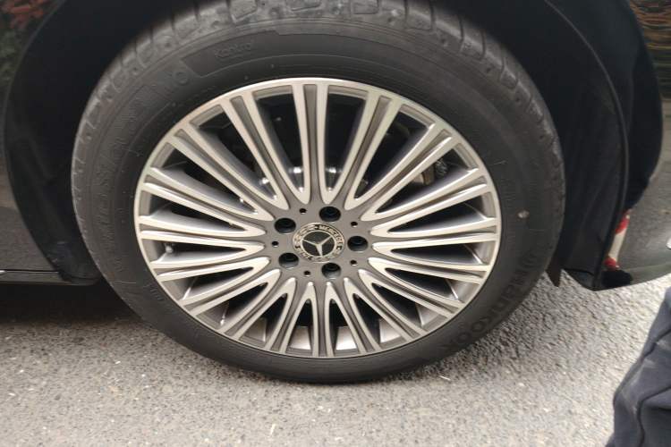 Used Mercedes-Benz E-Class 2023 Updated E 300 L Luxury Edition