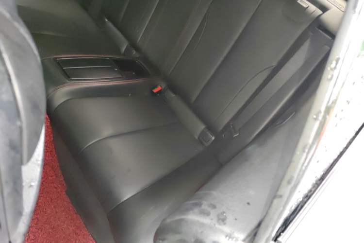 Used BMW 4 Series 2014 428i Convertible Sport Design Package Left Rear Seat