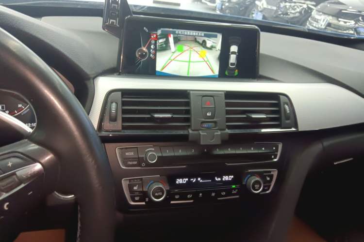 Used BMW 3 Series GT 2016 328i Design Package Model Audio And AC Panel