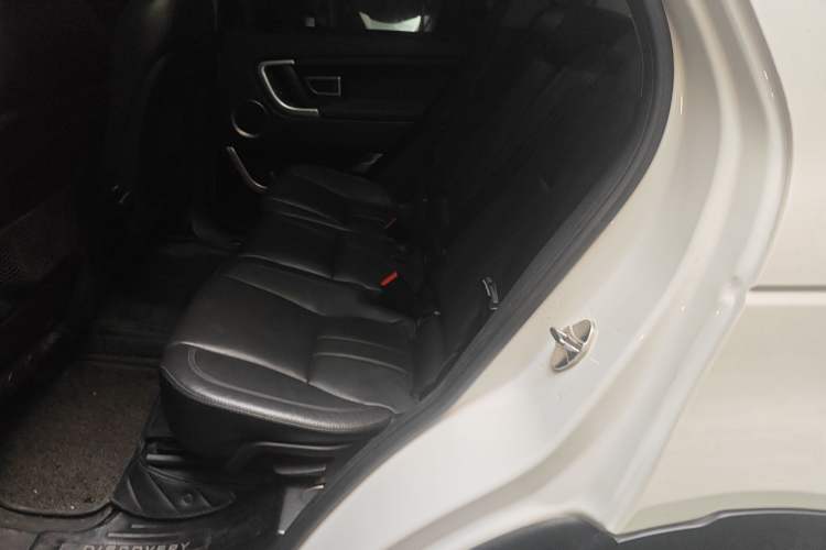 Used Land Rover Discovery Sport 2016 2.0T HSE Left Rear Seat