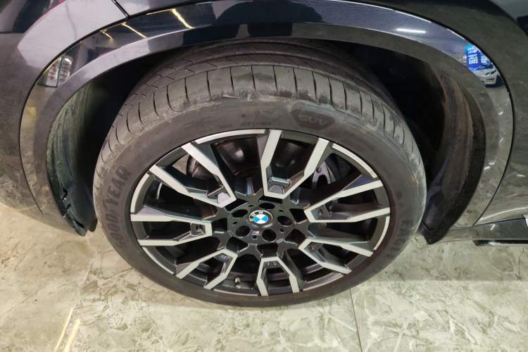 Used BMW X5 2023 xDrive 40Li M Sport Night Edition Package Exterior 3