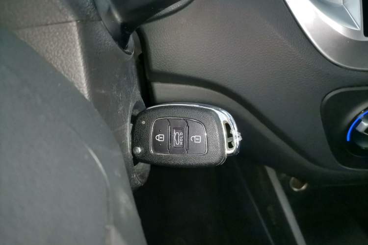 Used Hyundai Verna (new generation) 2016 1.4L Automatic Cool Edition GLS