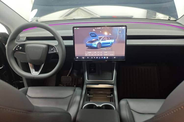 Used Tesla Model Y 2025 Rear-Wheel-Drive Version