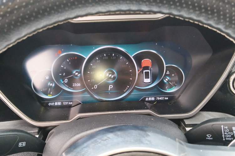 Used Zotye T700 2017 1.8T Dual-Clutch Prestige Model Instrument Cluster