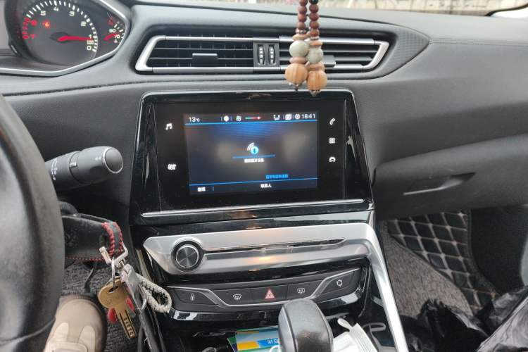 Used Peugeot 308 2016 1.6L Automatic Luxury Edition Audio And AC Panel