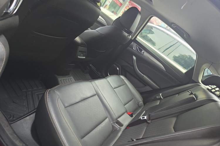 Used CHANGAN Eado 2018 1.6L GDI Automatic Fashion Edition