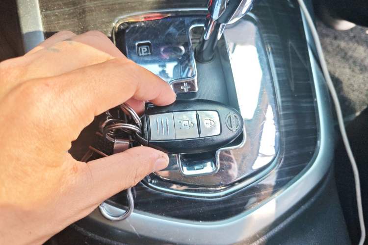 Used Nissan Terra 2018 2.5L Automatic 4x4 Flagship Edition