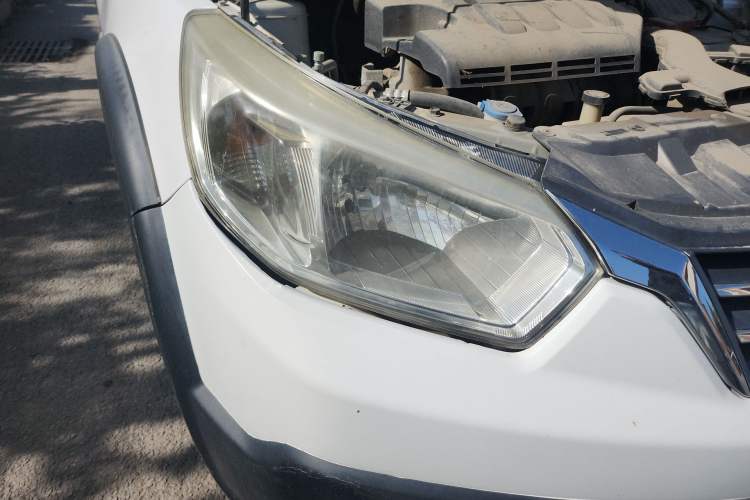 Used Venucia R50X 2013 1.6L Automatic Model
