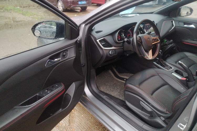 Used Chevrolet Monza 2019 RS 330T Automatic Comfort Edition China VI Standard Driver Seat