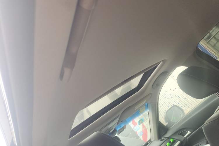 Used Honda Crosstour 2012 2.4L Prestige Edition
