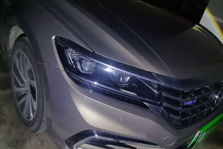 Used Volkswagen Passat New Energy 2019 430 PHEV Hybrid Elite Edition Right Front Headlight