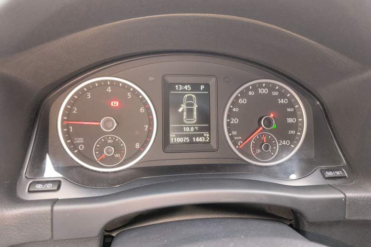 Used Volkswagen Tiguan 2017 300TSI Automatic Two-Wheel Drive Silk Road Comfort Edition Instrument Cluster