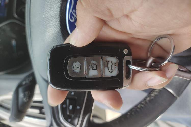 Used Ford Focus 2015 Sedan EcoBoost 180 Automatic Elite Model Vehicle Key