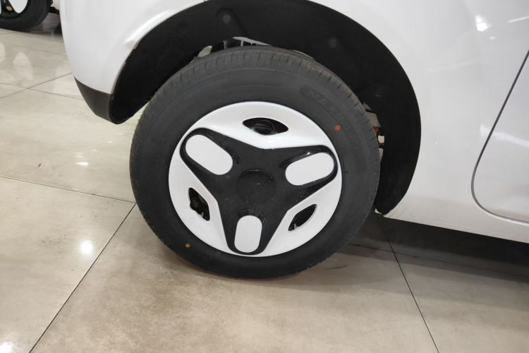 Used Geely Galaxy Panda 2025 210 km – Yuanqi Bear Right Rear Wheel Hub