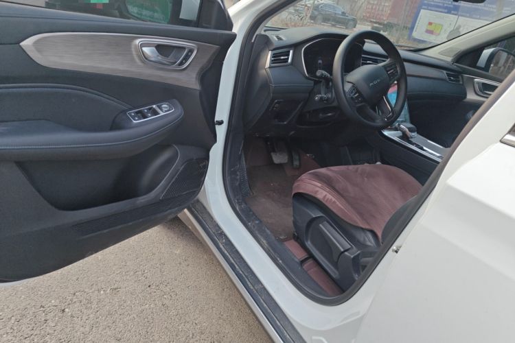 Used Roewe RX5 2023 PLUS 330TGI Automatic Trendsetting Smart Edition