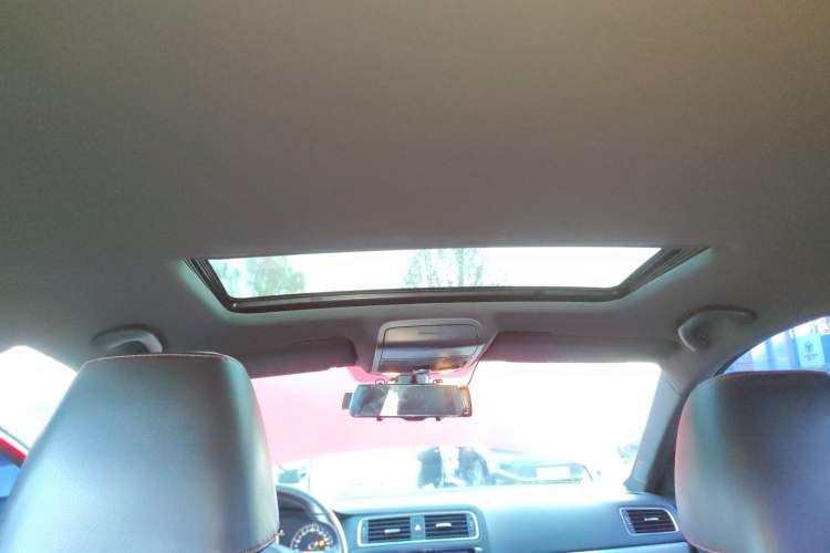 Used Volkswagen Sagitar 2013 2.0 TSI GLI
