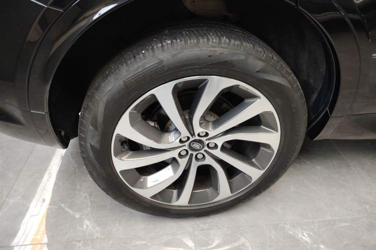 Used Land Rover Discovery Sport New Energy 2022 Facelifted P300e Plug-in Hybrid Electric Version