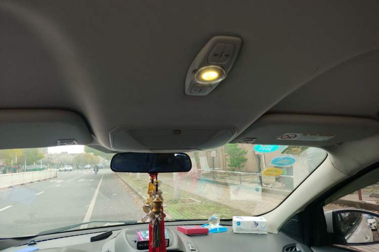 Used Ford Kuga 2013 1.6L GTDi Two-Wheel-Drive Comfort Model Headliner