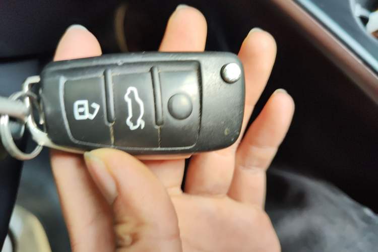 Used Audi A3 2014 Limousine 40 TFSI S line Comfort Model