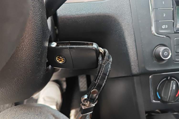 Used Volkswagen Jetta 2015 Zhuihui Edition 1.6L Manual Comfort Model
