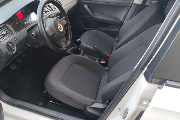 Used Volkswagen Santana 2016 1.4L Manual Fashion Edition Left Front Seat