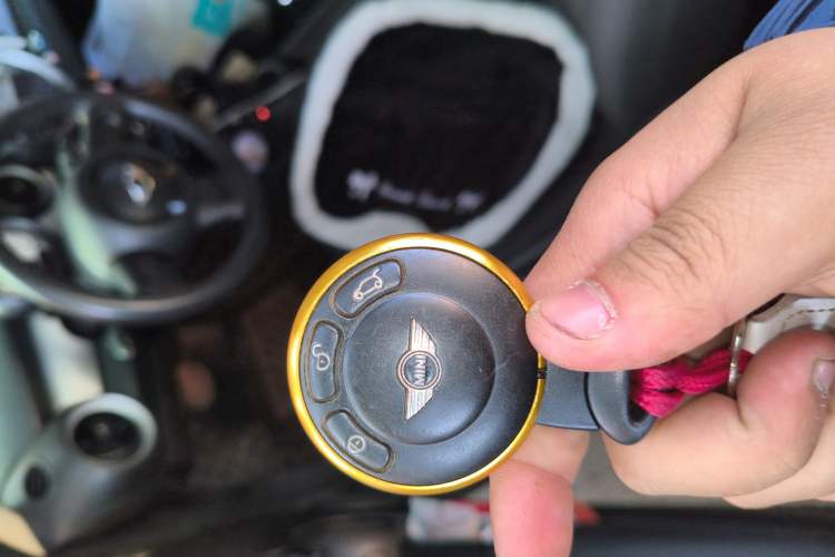 Used MINI MINI 2011 1.6L ONE