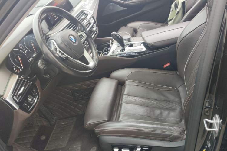 Used BMW 5 Series New Energy 2019 530Le Pioneer Edition Left Front Seat