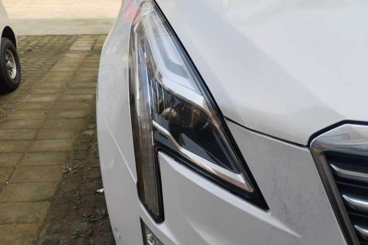 Used Cadillac XT5 2016 28T 4x4 Platinum Edition
