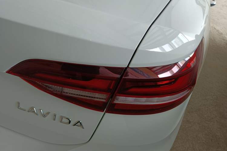 Used Volkswagen Lavida 2024 1.5L Automatic 5 Million Edition
