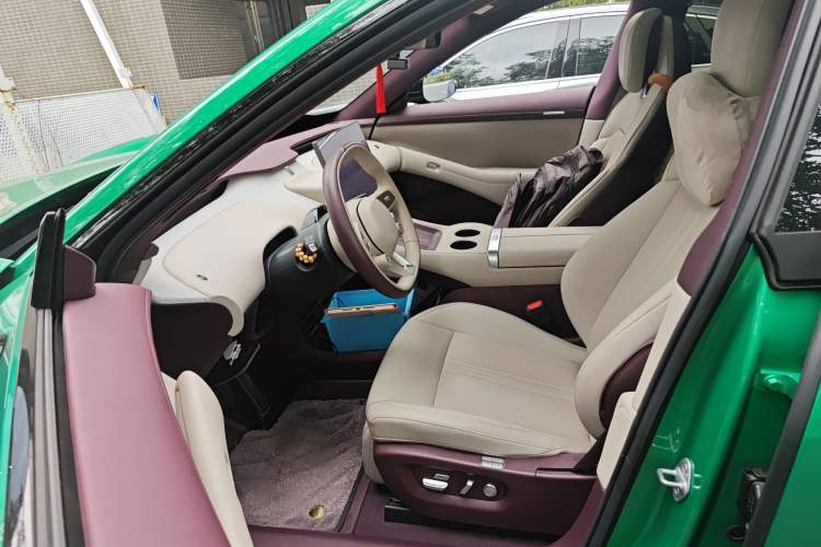 Used Xiaomi Auto YU7 2025 Ultra-Long Range Rear-Wheel Drive Version Left Front Seat