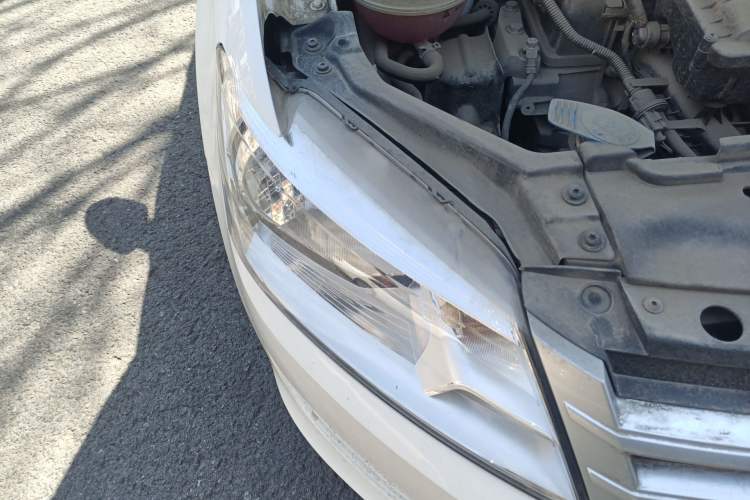 Used Volkswagen Santana 2015 1.4L Manual Fashion Edition Right Front Headlight