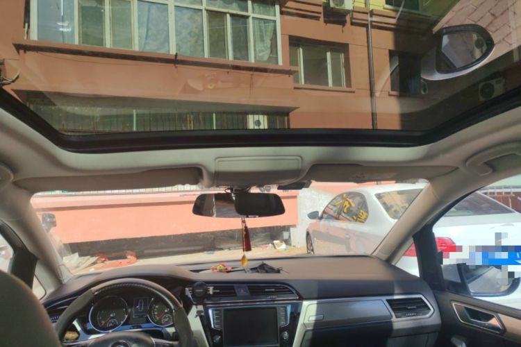 Used Volkswagen Touran 2018 Volkswagen Touran L 280TSI DSG Comfort Edition 7 Seats China V Emission Standard Headliner