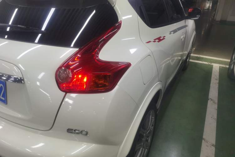 Used Infiniti ESQ 2014 1.6L Spontaneous Edition