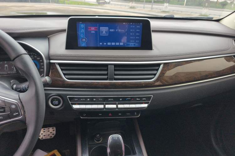 Used Dongfeng Fengon 580 2018 1.5T CVT Luxury Model Audio And AC Panel